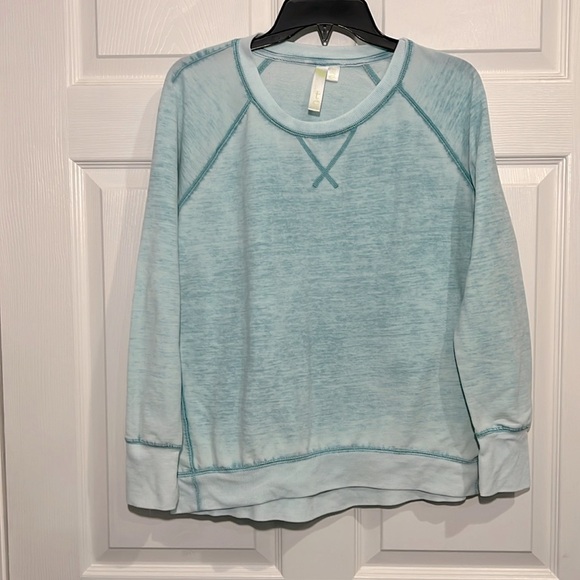 GreenTea Women’s Shirt. Green. Size Medium. - Picture 1 of 6